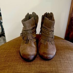 Women’s ankle boots naughty monkey brand